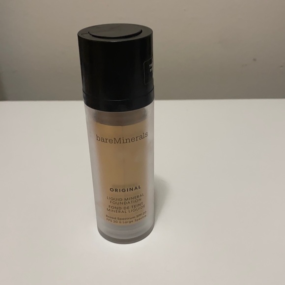 Very lightly used bare minerals liquid foundation
